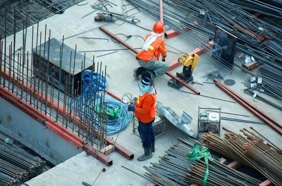 Perlindungan Hukum terhadap Hak-Hak Tenaga Kerja Indonesia